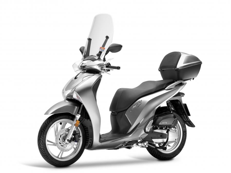 Honda SH125i with Honda Genuine Accessories